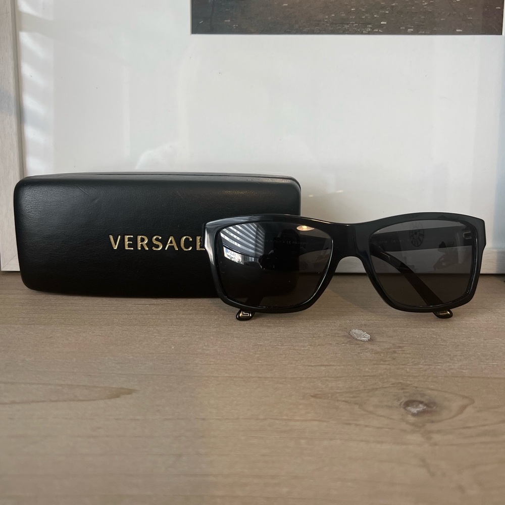 Versace Sunglasses model 4216